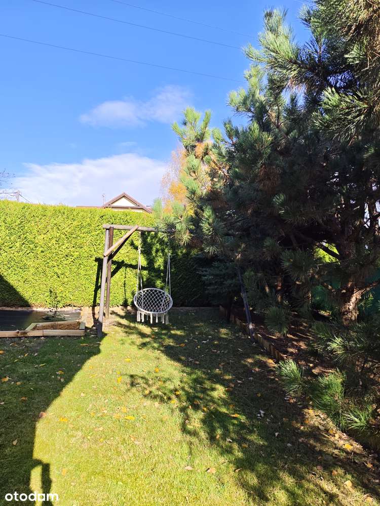 Dom w zabudowie szeregowej –  Bielsko-Biała, ul. Św. Jadwigi Śląskiej-2