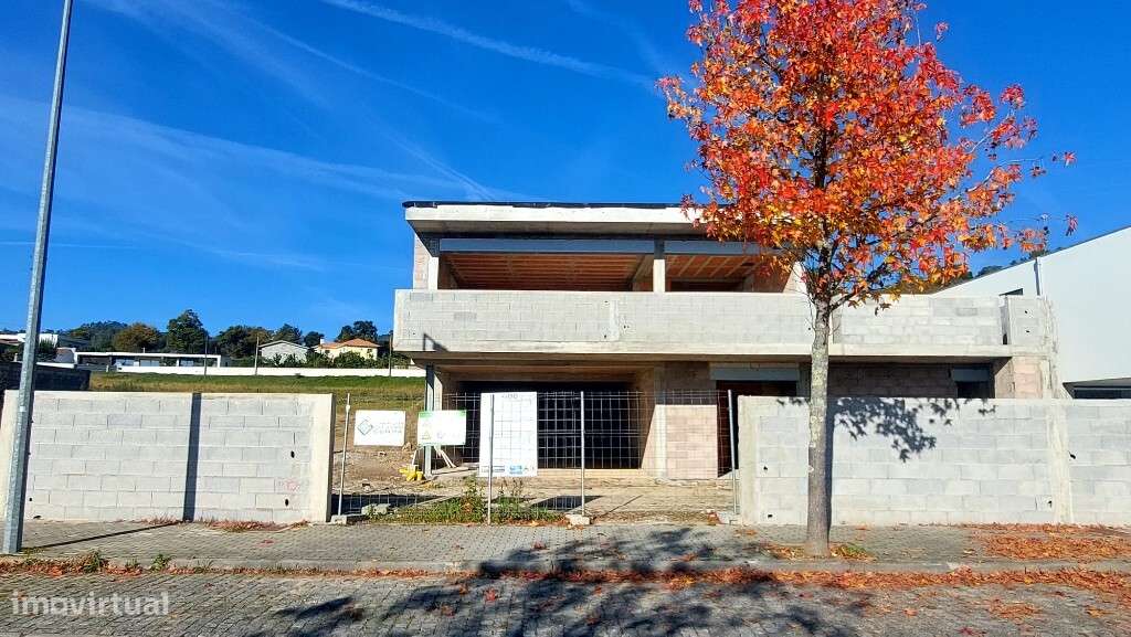 Moradia em Estrutura V3- Amares - Grande imagem: 4/25