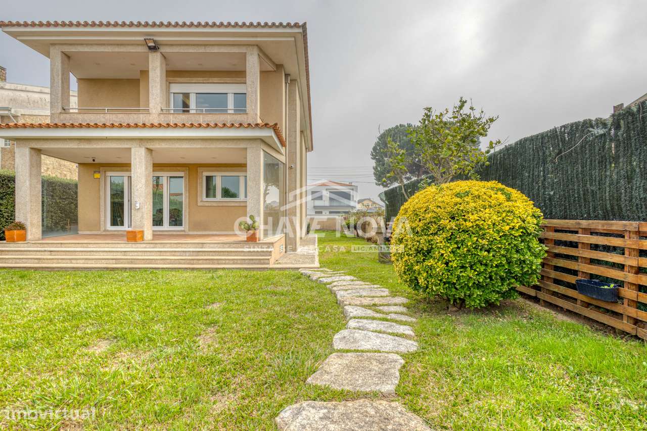 Moradia T3 Canidelo COMO NOVA com Piscina 4 Frentes-40