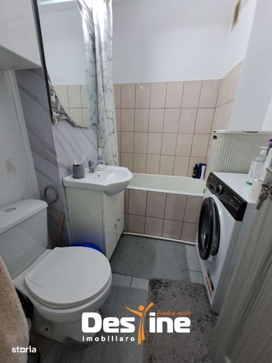MIRCEA CEL BATRAN, Apartament 2 camere, decomandat, 109.900 Euro - Imagine principală: 5/6
