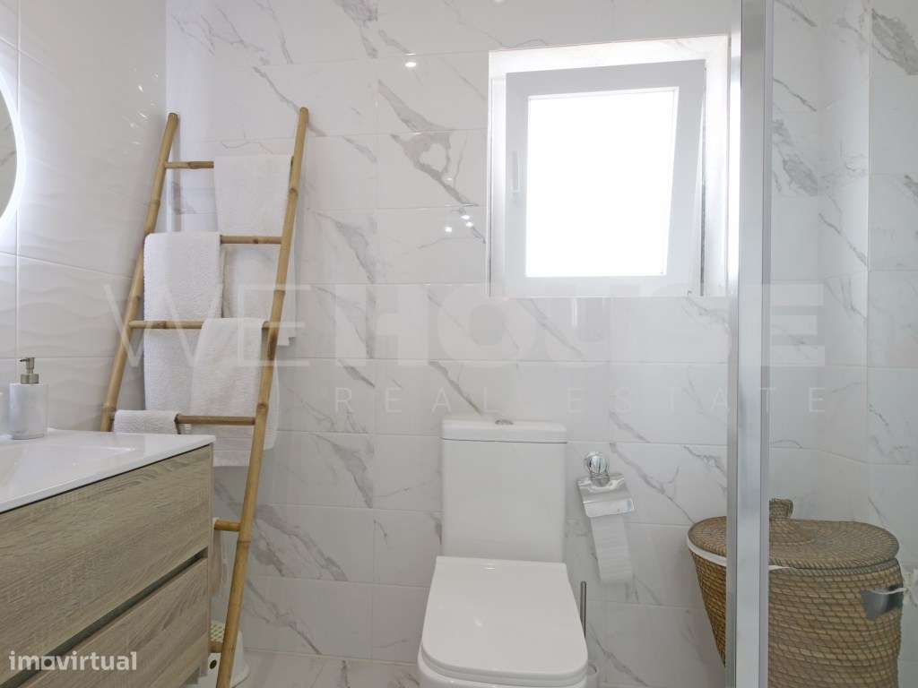 Oásis Urbano: Moradia T3 com Piscina e Potencial para T1 Independente-30