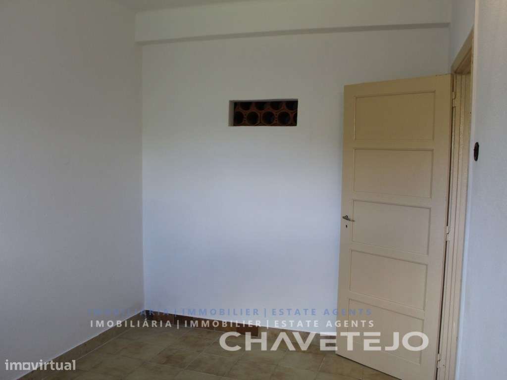 Oportunidade! Quinta com moradia, anexo e terreno próxima da Albufe...-15