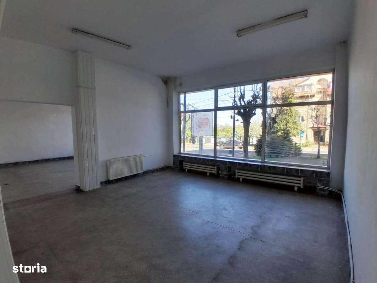 Vanzare spatiu comercial Moinesti, T. Vladimirescu 12-5