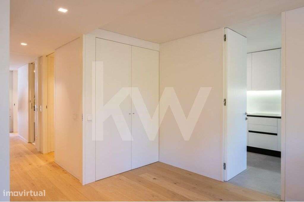 T3 como novo - Condomínio privado - piscina interior- Campo Grande 200 - Grande imagem: 3/40