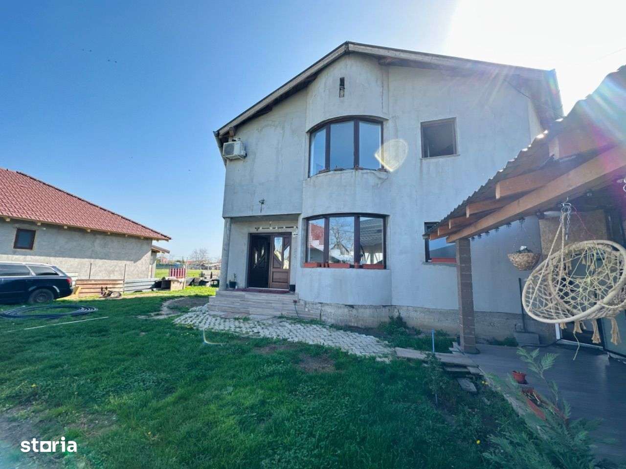 De vânzare CASA noua, situată la 14 km de Oradea, în Leș! - Imagine principală: 1/14