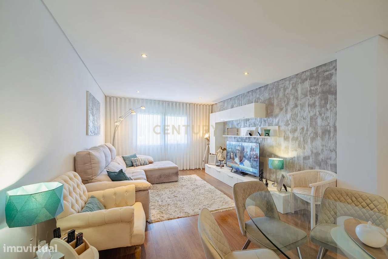 Apartamento T2 Duplex com terraço em condomínio privado-10