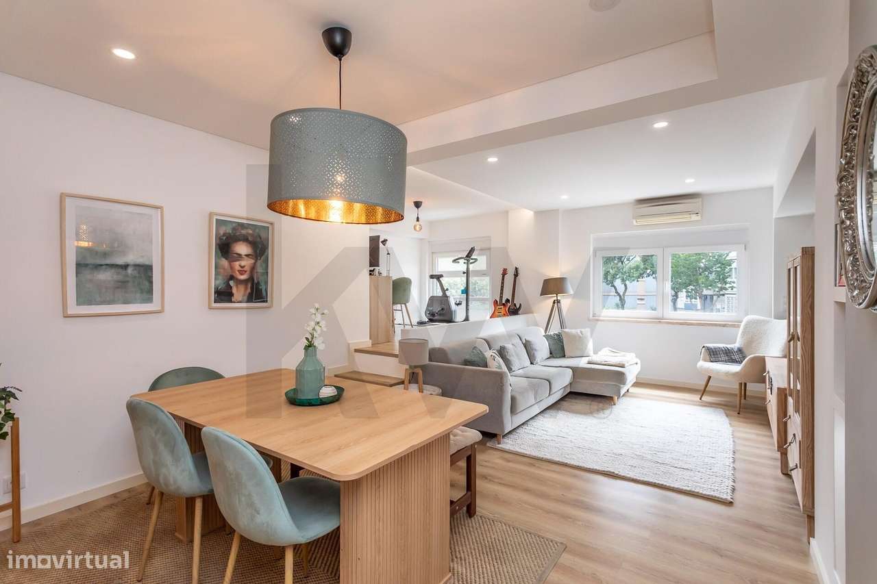 Apartamento T2 em Carnaxide - ONDE A PERSONALIDADE E O REQUINTE SE SEN-0