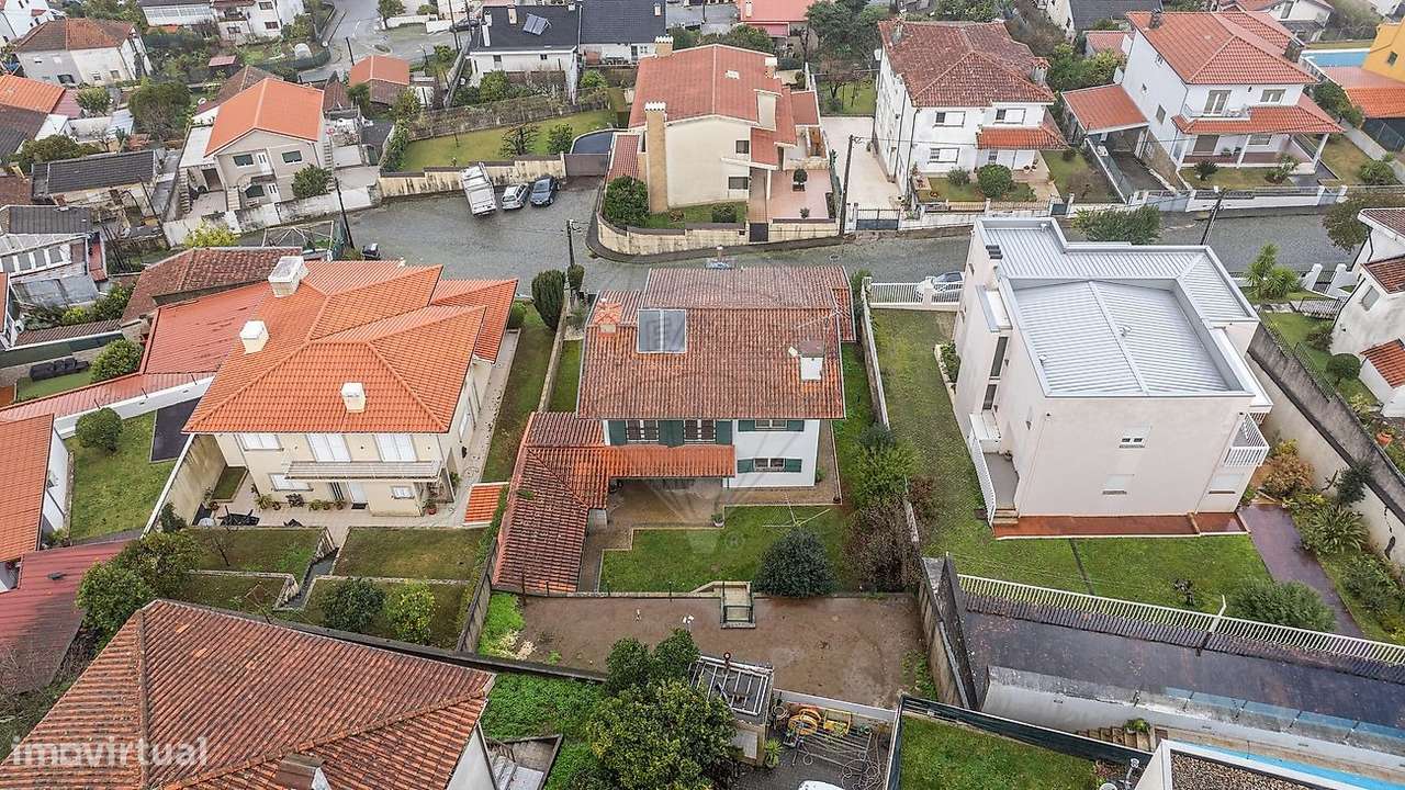 Moradia T5 individual em Nogueira - Braga-44