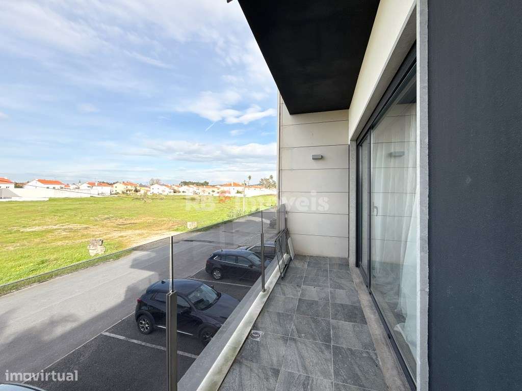 Apartamento T3 em condomínio privado com piscina-43