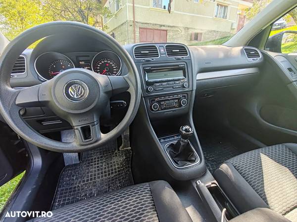 Volkswagen Golf 1.6 TDI DPF Comfortline - 3