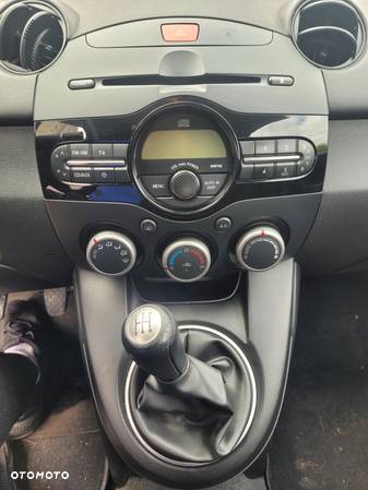 Mazda 2 1.3 MZR Active - 12