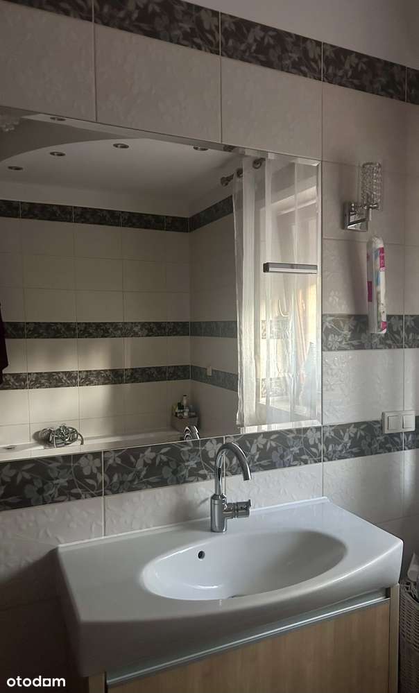 Pietrzykowice gmina Kąty Wrocławskie wolnostojący 2010 rok-13