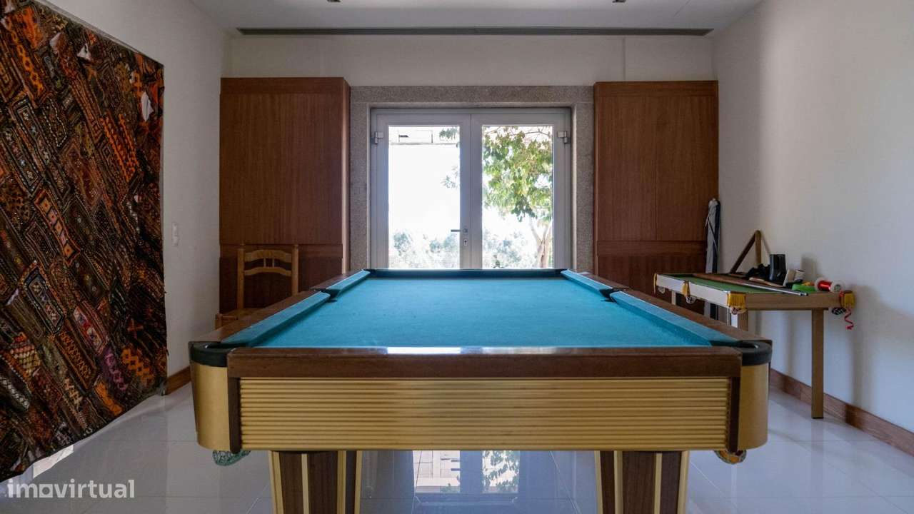 Moradia Térrea de 596m2 em Terreno de 10.000m2 | Paços de...-32