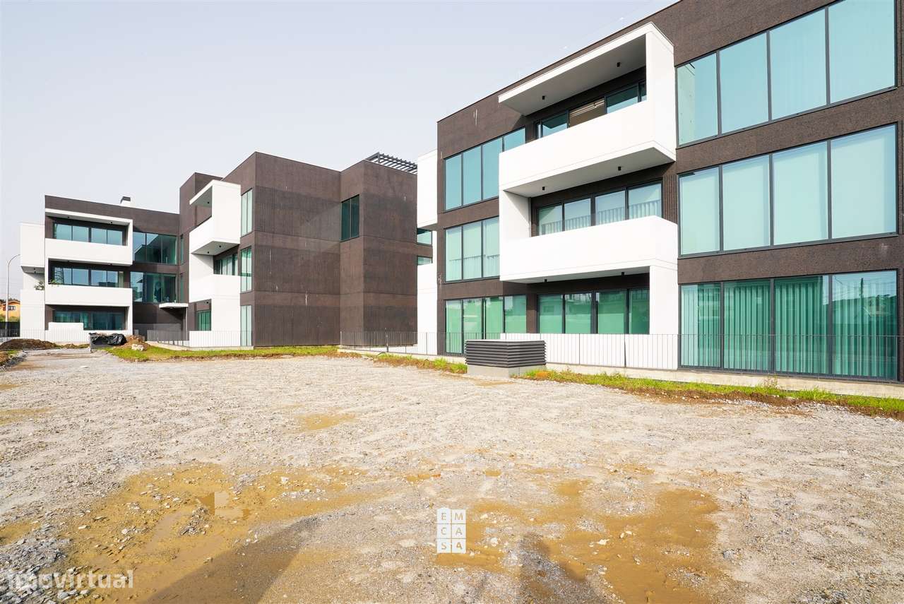 Apartamento T0+1 Venda em São João da Madeira,São João da Madeira-13