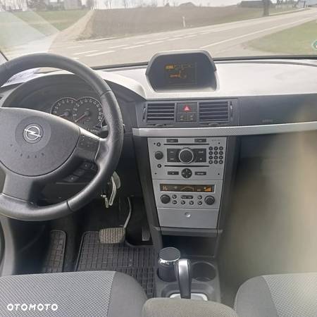 Opel Meriva 1.8 Cosmo MTA - 11