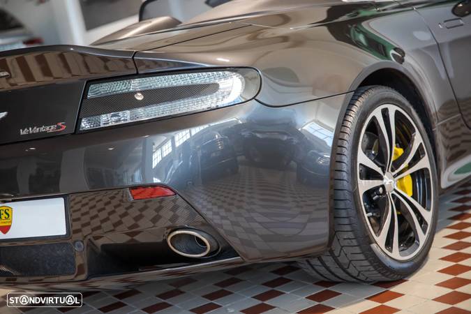 Aston Martin Vantage Roadster V12 S Sportshift 3 - 13