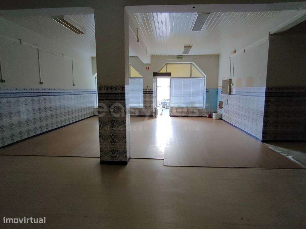 Loja para arrendamento em Beja com área útil de 88 m², inserida em ... - Grande imagem: 3/12