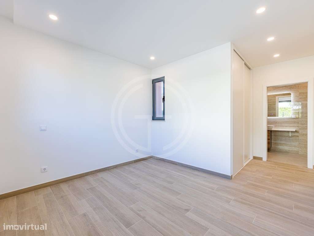 Apartamento T3 novo em condomínio com piscina, no centro de Vilamou...-11