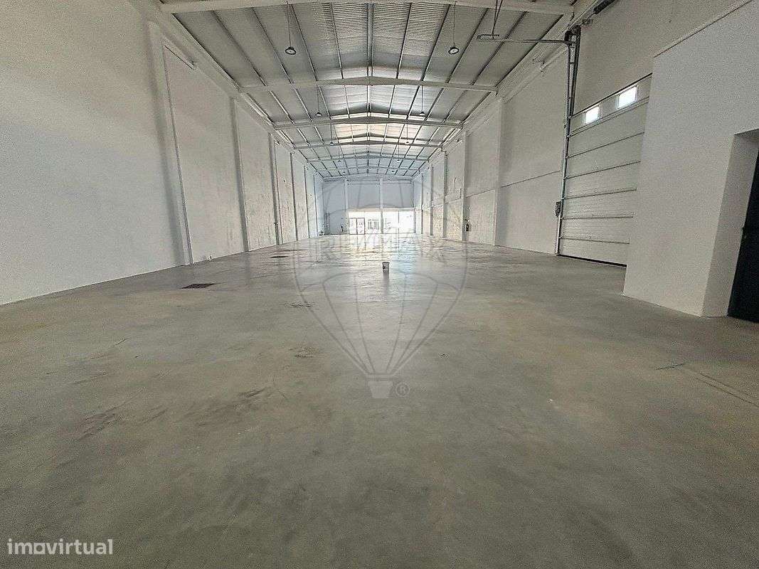 Armazém  para arrendamento - Grande imagem: 3/11
