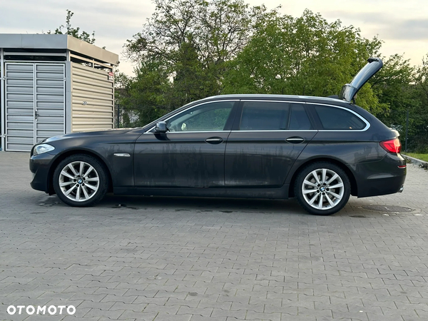 BMW Seria 5 520d Touring - 3