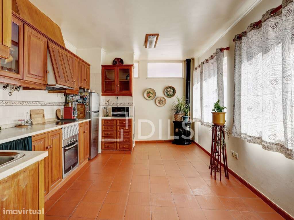 Moradia T3+1 com varanda, na Parede - Grande imagem: 4/30