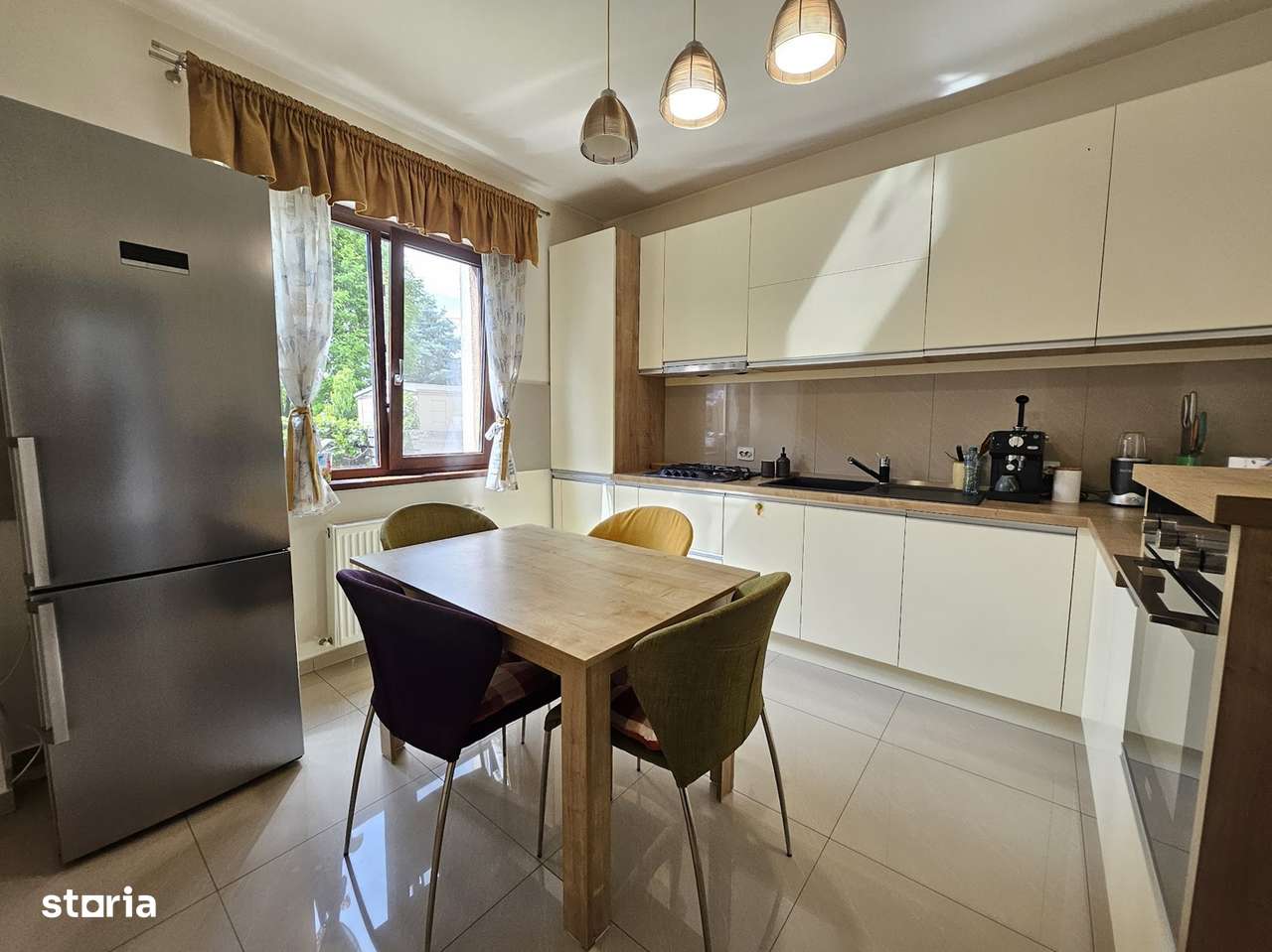 Oferta vanzare parte din triplex in Zavoi,  178000 EURO-5