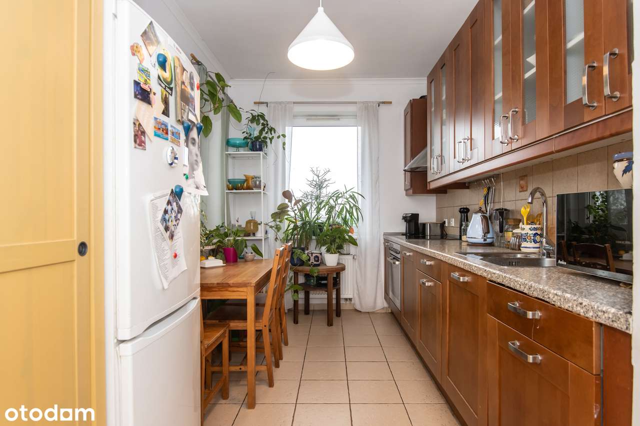 Wygodne mieszkanie z balkonem i wyposażeniem-4