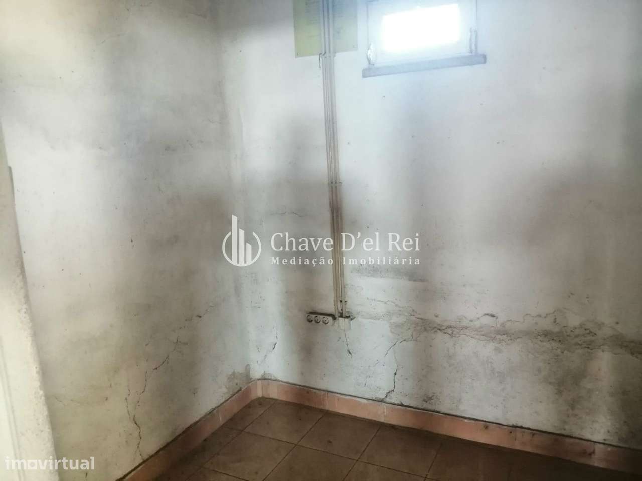 Armazém  Venda em Silgueiros,Viseu - Grande imagem: 4/9