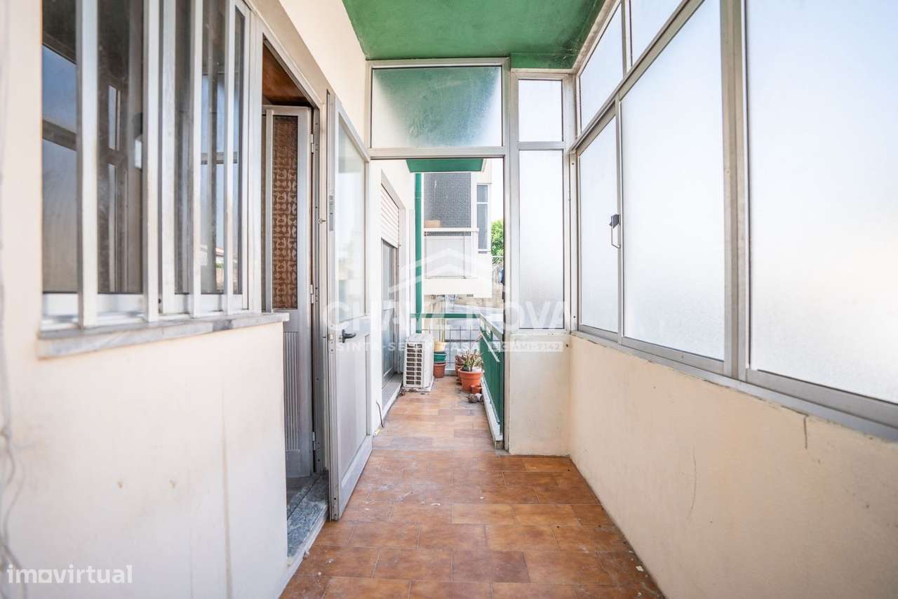 Apartamento T2 Varandas e Garagem Box – Águas Santas-5