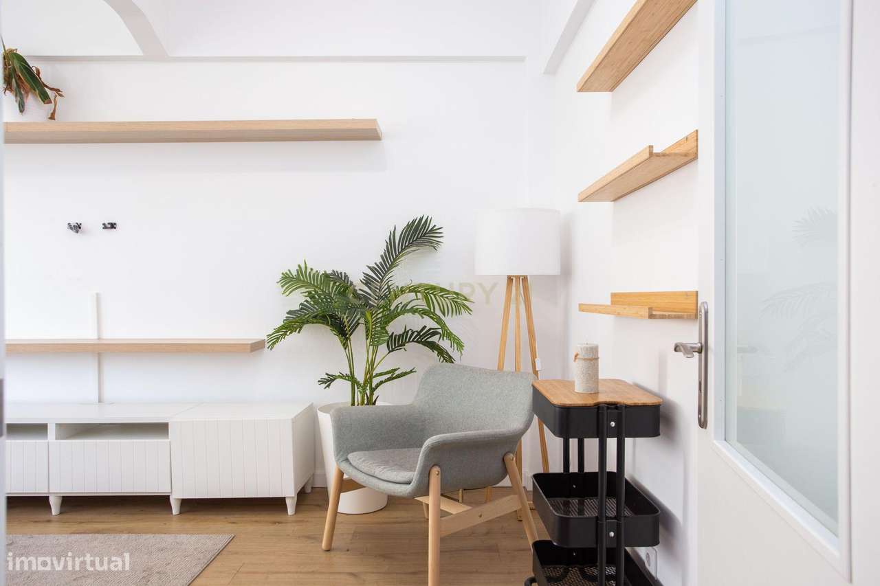 Apartamento T2 a venda Renovado e Mobilado | Pronto a Habitar-15