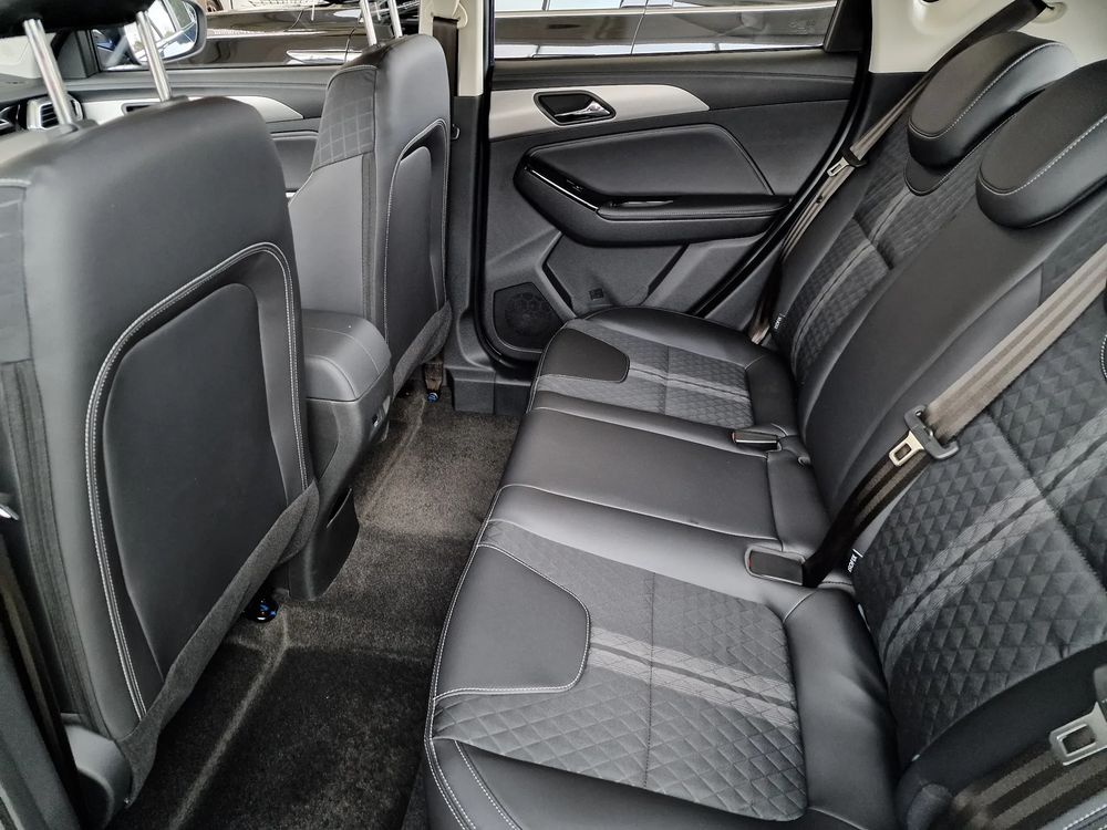 Kamera Cofania / Półskóra / Czujniki Tył / Szyberdach / Full Led