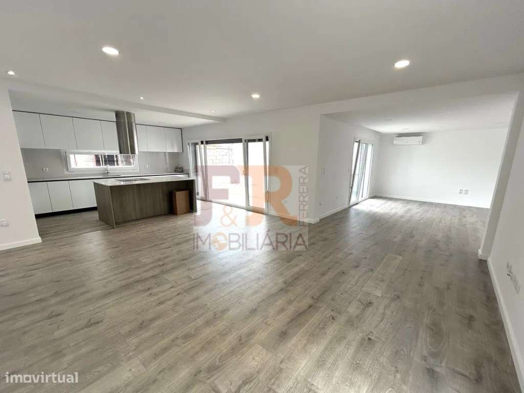 Isolada Térrea T3+1 Fernão Ferro - Grande imagem: 5/27