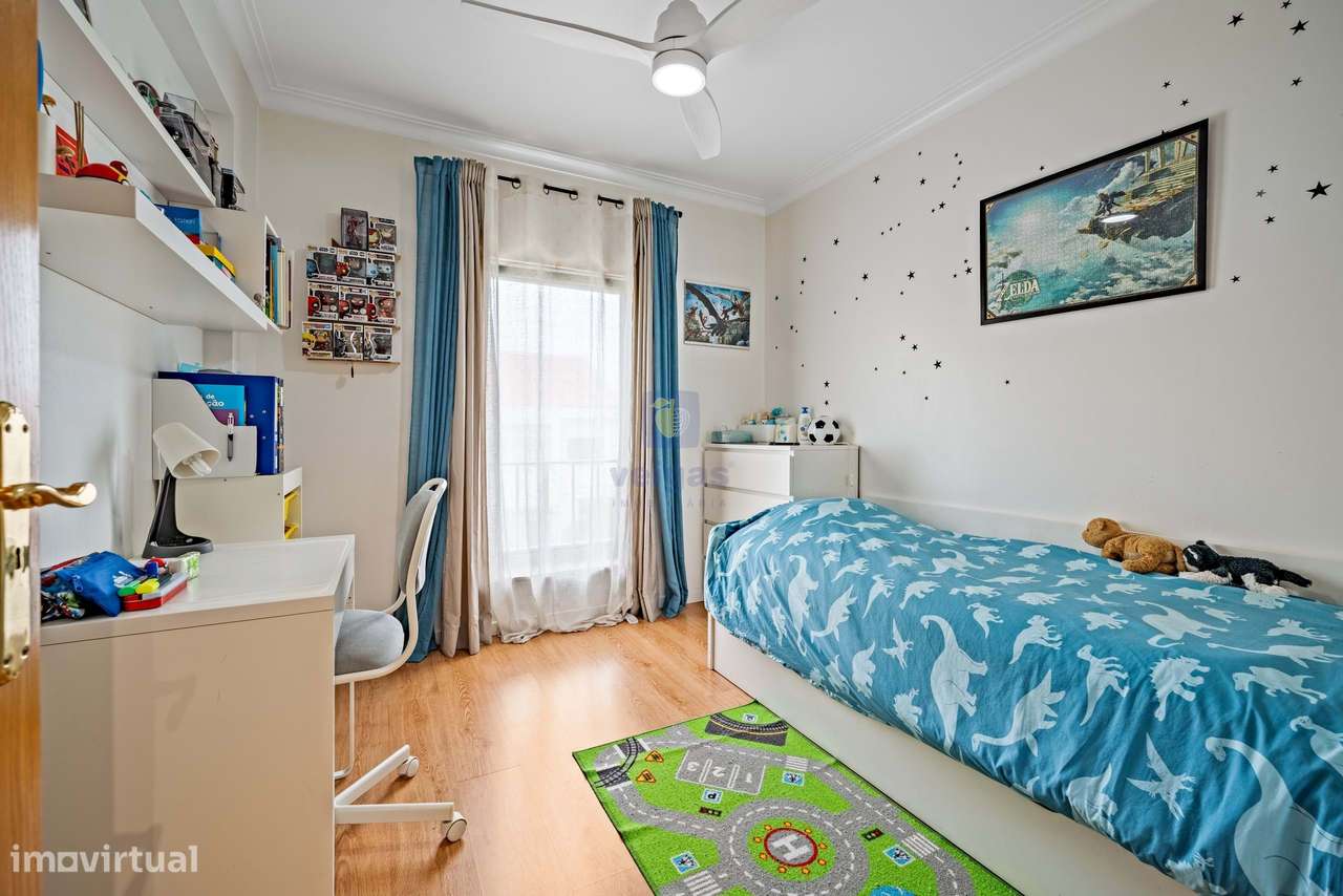 Apartamento T3 com garagem na Baixa da Banheira-18