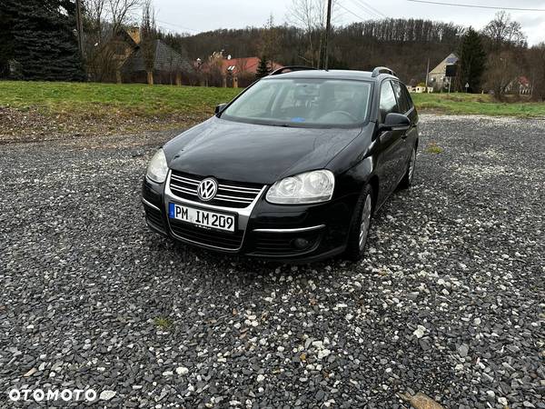 Volkswagen Golf - 1