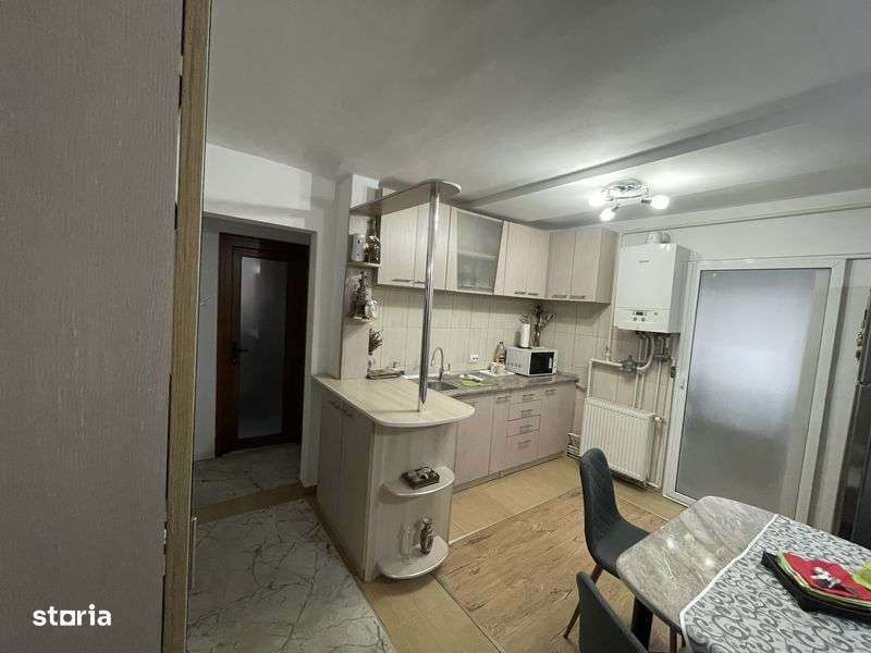 Apartament de vanzare - Imagine principală: 4/8