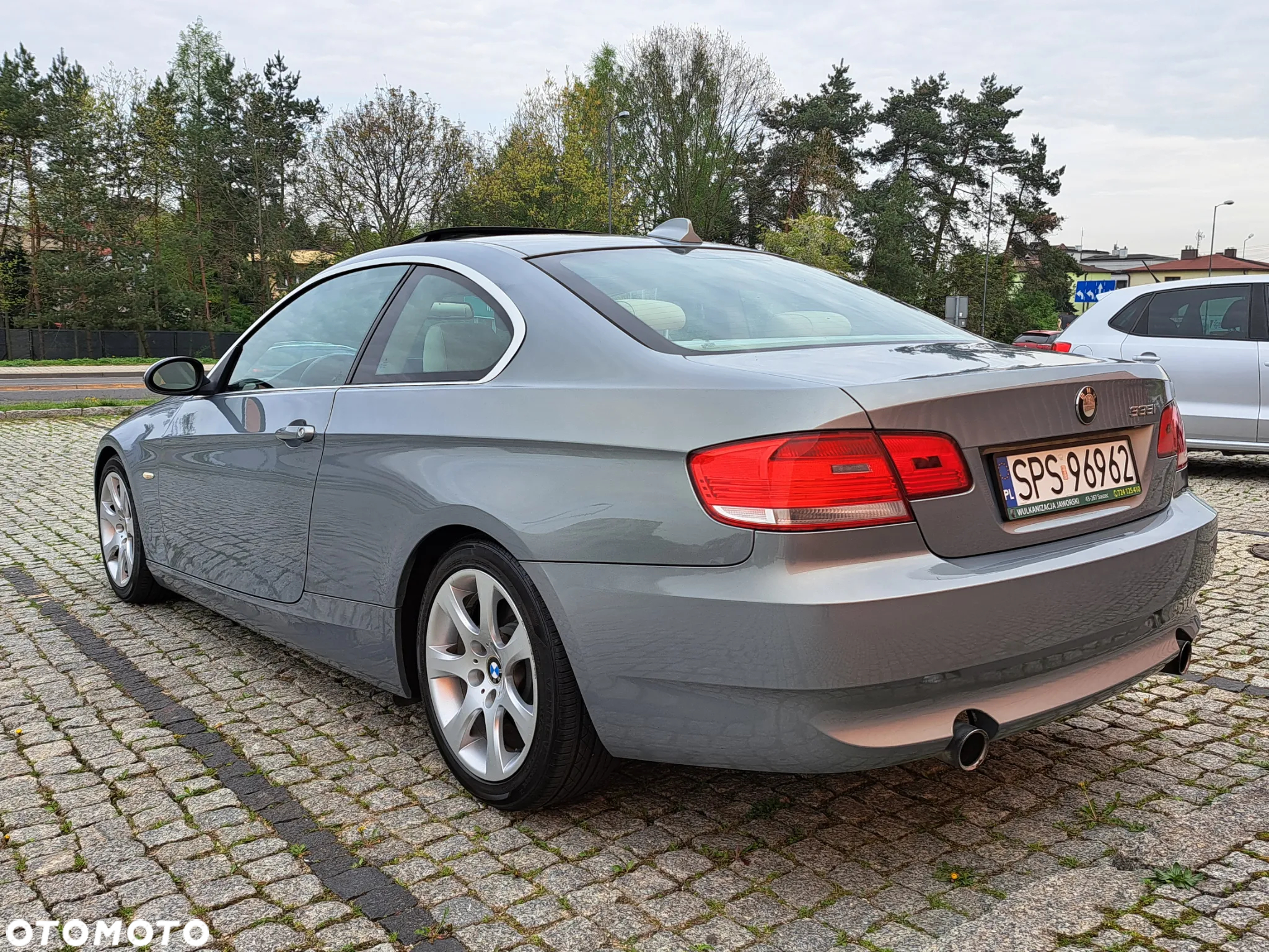 BMW Seria 3 335i Coupe - 10