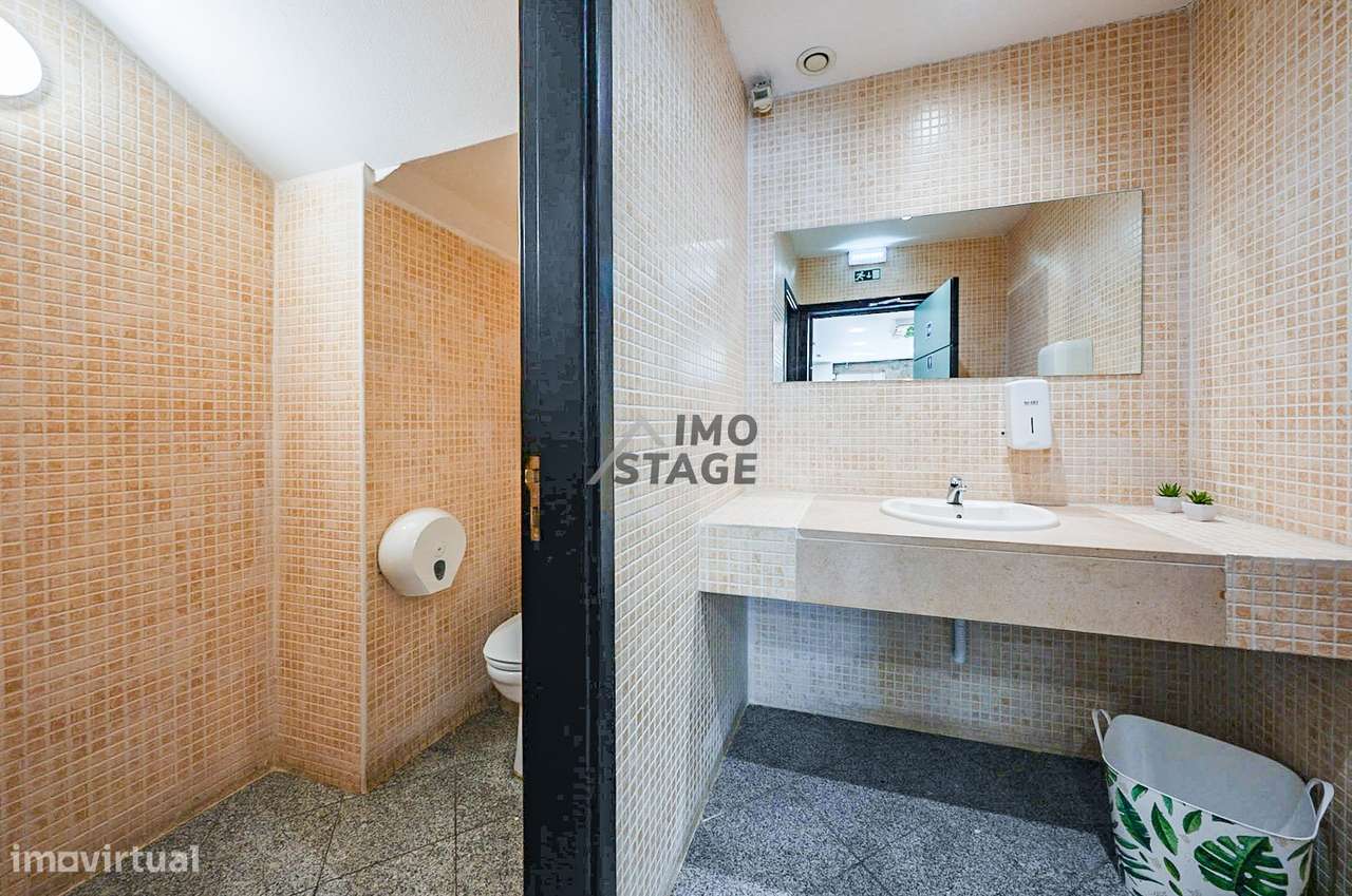 Oportunidade Única – Restaurante Totalmente Equipado e Pronto a Funcio-11