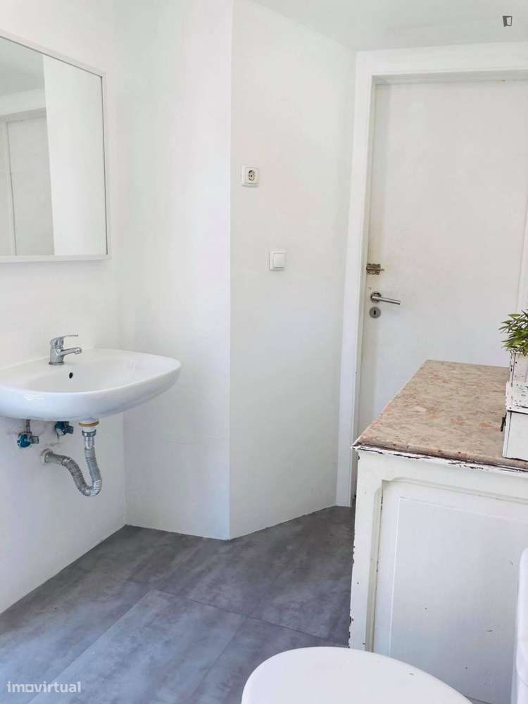 Quarto - localizado em Avenida da Liberdade Lisbon - Grande imagem: 3/10