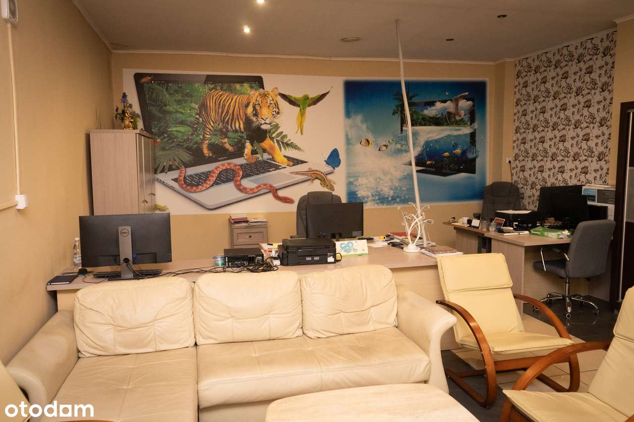 Przestrzenna hala przy ul. Podolskiej-4