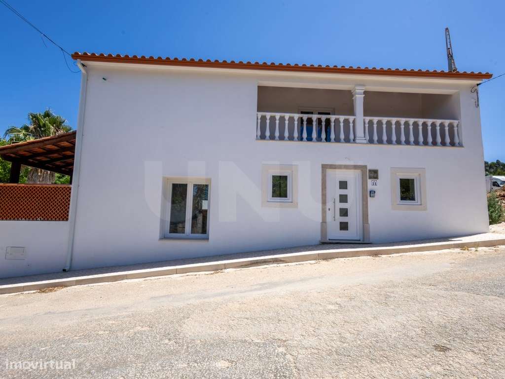 Moradia totalmente remodelada T6 com piscina + Anexo T1, para venda... - Grande imagem: 4/60