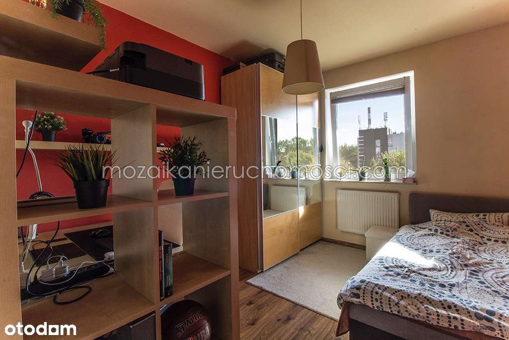 balkon- oddzielna kuchnia -duży salon + dwie sypialnie - Pełny obrazek: 2/20