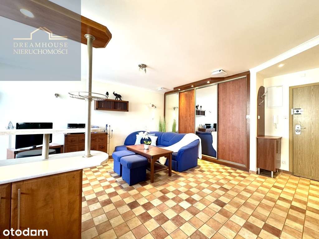 2 pokoje, 1 piętro, balkon, winda, blisko morza-9