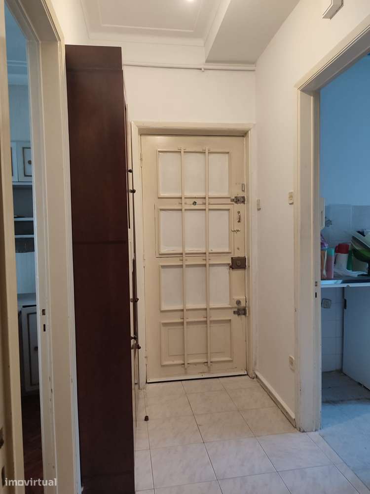 T2+1 na Avenida da Republica junto ao El Corte Inglês-15