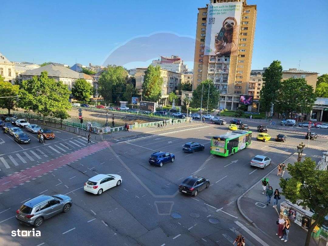 Apartament cu 2 camere de vanzare in Calea Victoriei nr 1-2
