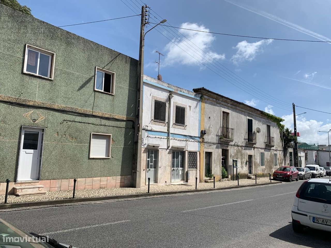 Prédio em Frielas Loures com 2 apartamentos de tipologia T2. - Grande imagem: 2/29