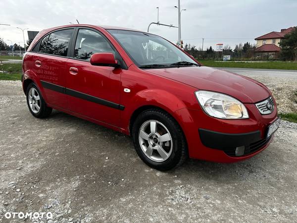 Kia Rio - 2