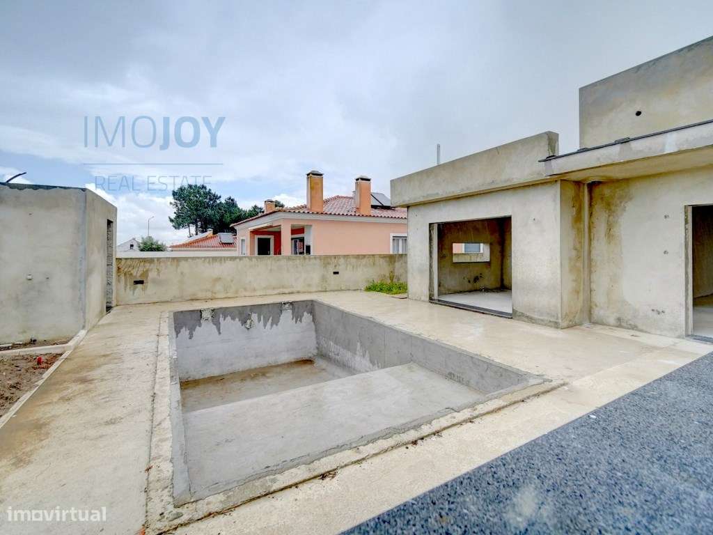 Moradia Luxuosa com Piscina em Azeitão - Grande imagem: 3/41