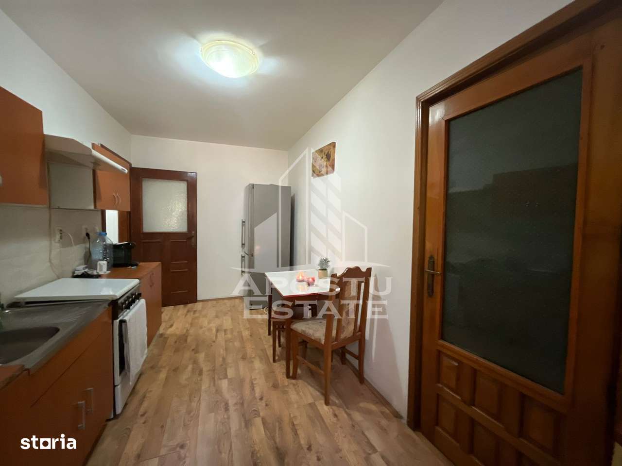 Apartament cu 2 camere, etajul 1, zona Sagului - Imagine principală: 2/9