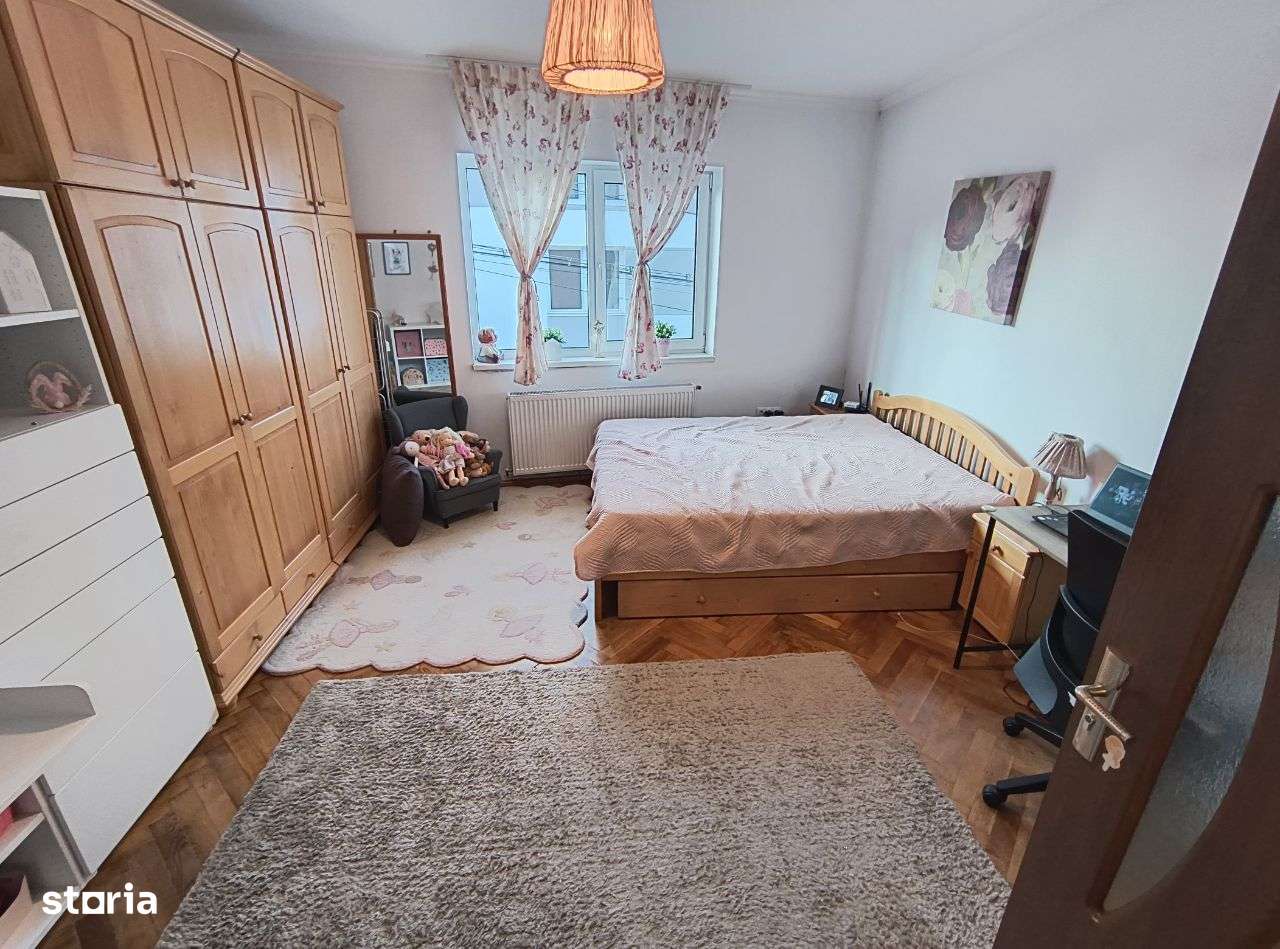 Casa de vanzare zona Avram Iancu formata din 3 apartamente - Imagine principală: 2/10