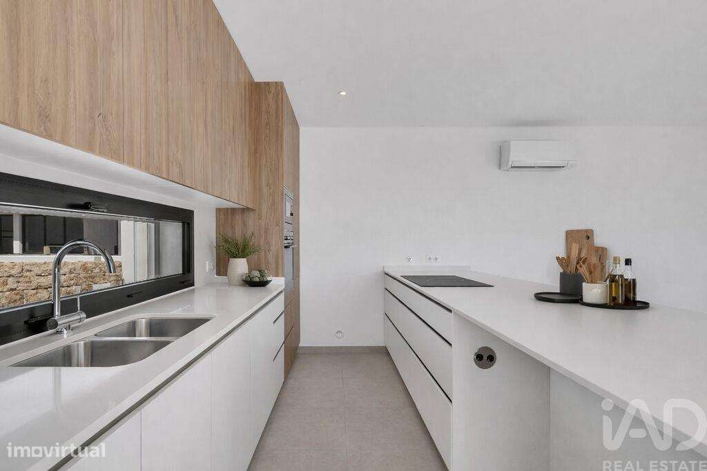 Casa / Villa T2 em Caldas da Rainha - Nossa Senhora do Pópulo, Coto e - Grande imagem: 4/28